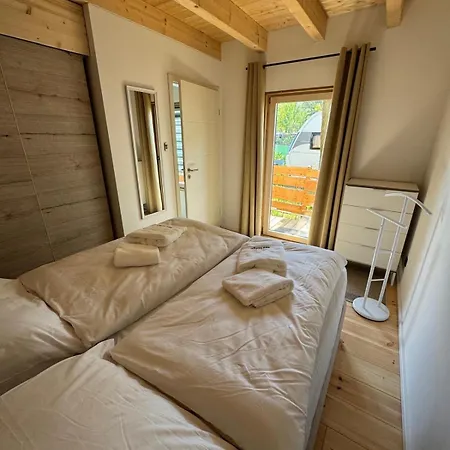 Sea-lodge, Direkt Am See, Tiny House Dessau-Rosslau
