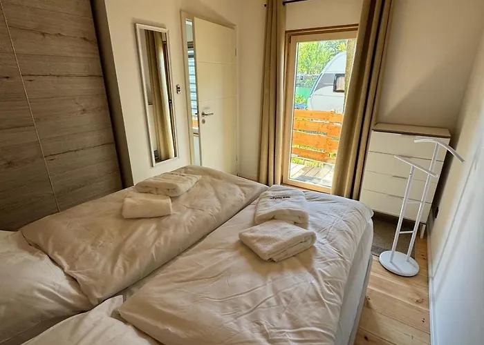 Sea-lodge, Direkt Am See, Tiny House Dessau-Rosslau