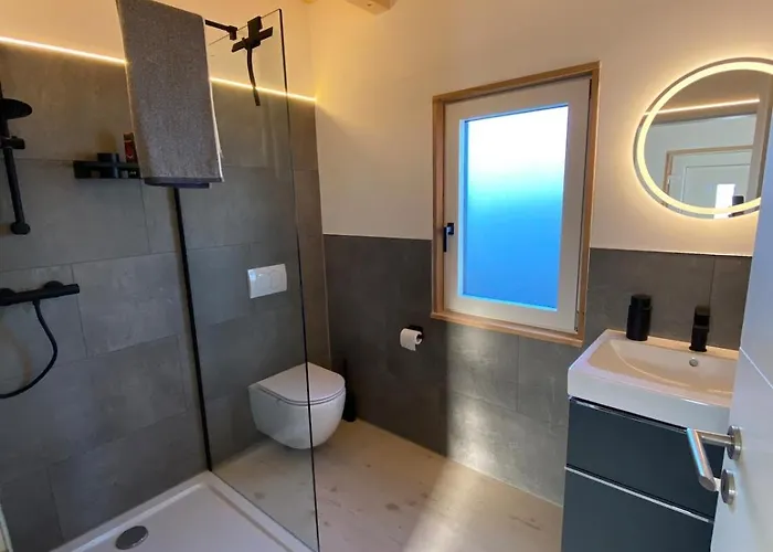 Sea-lodge, Direkt Am See, Tiny House Semesterbostad Dessau-Rosslau